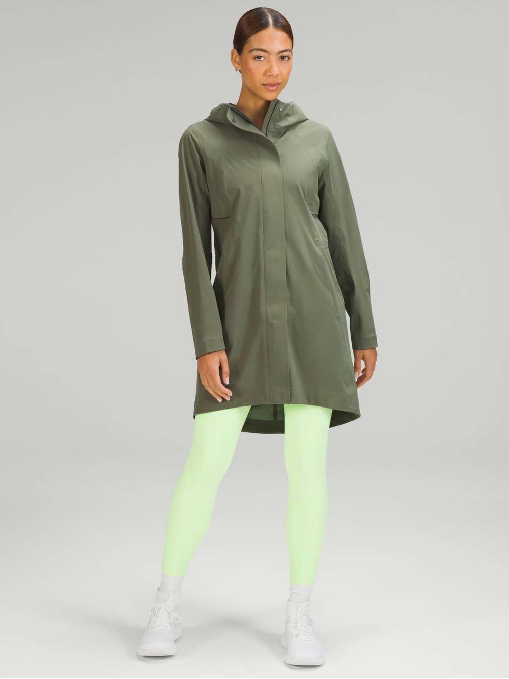 Lululemon Rain Rebel Stretch Jacket Medium Olive